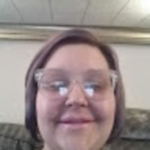 Meet your Posher, Dee